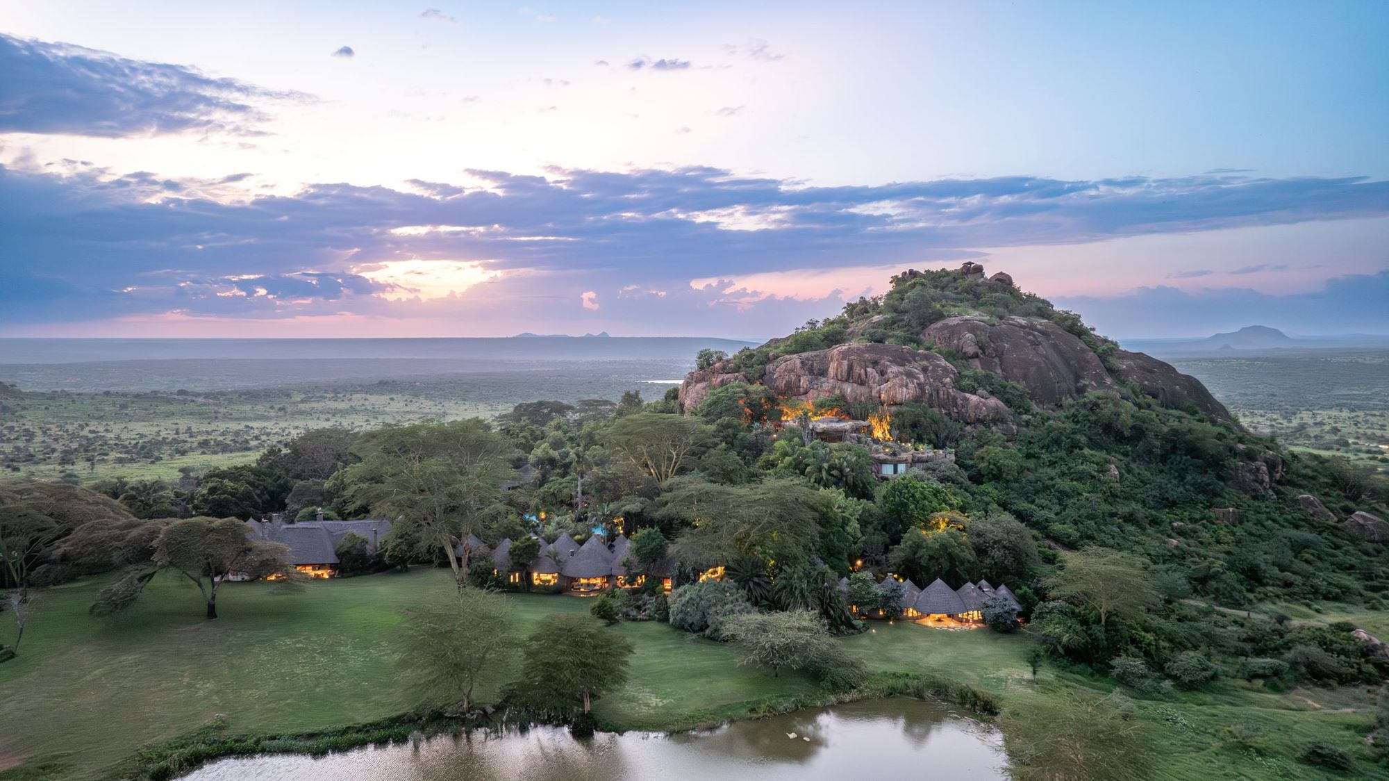 Exclusive-use safari villa with private pool overlooking the African bush